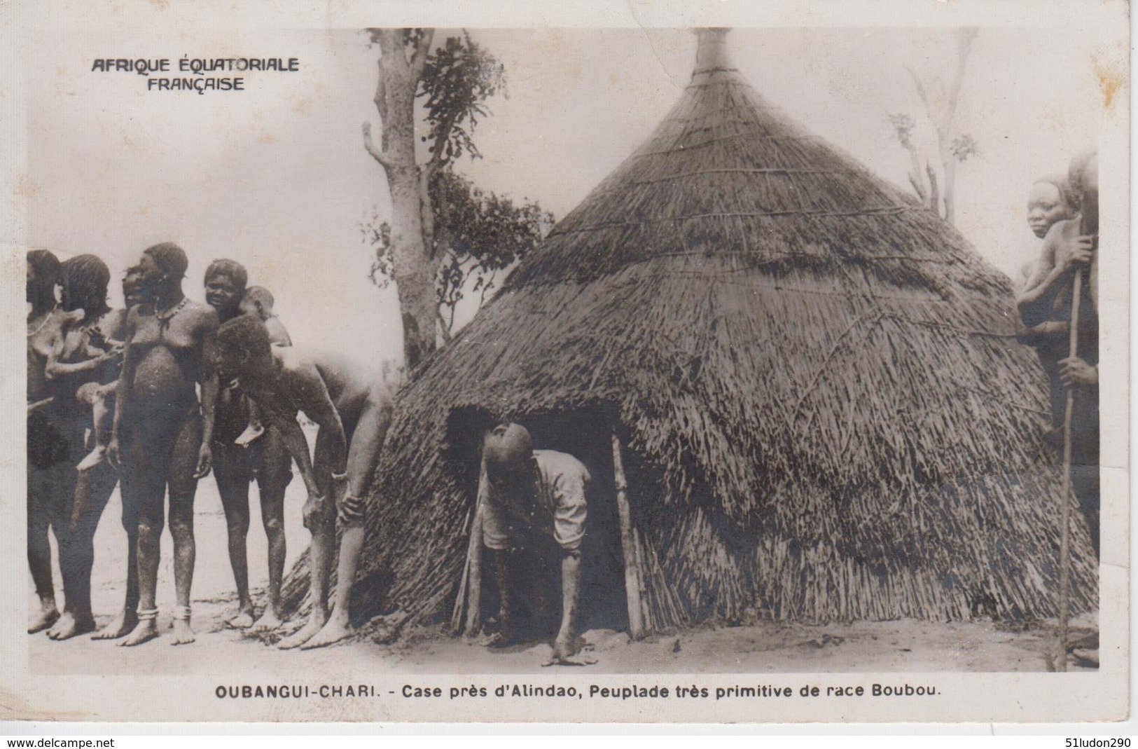 CPA Oubangui-Chari - Case Près D'Alindao, Peuplade Très Primitive De Race Boubou (belle Scène) - Centrafricaine (République)