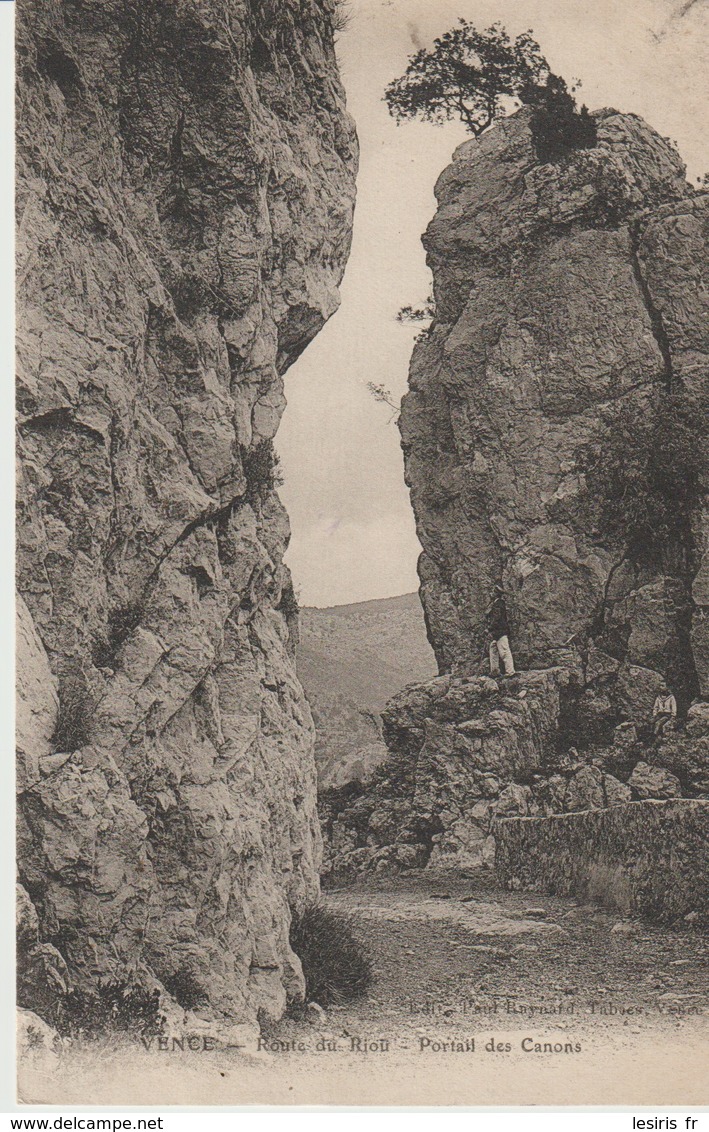 CPA - VENCE - ROUTE DU RIOU - PORTAIL DES CANONS - PAUL RAYNARD - Vence