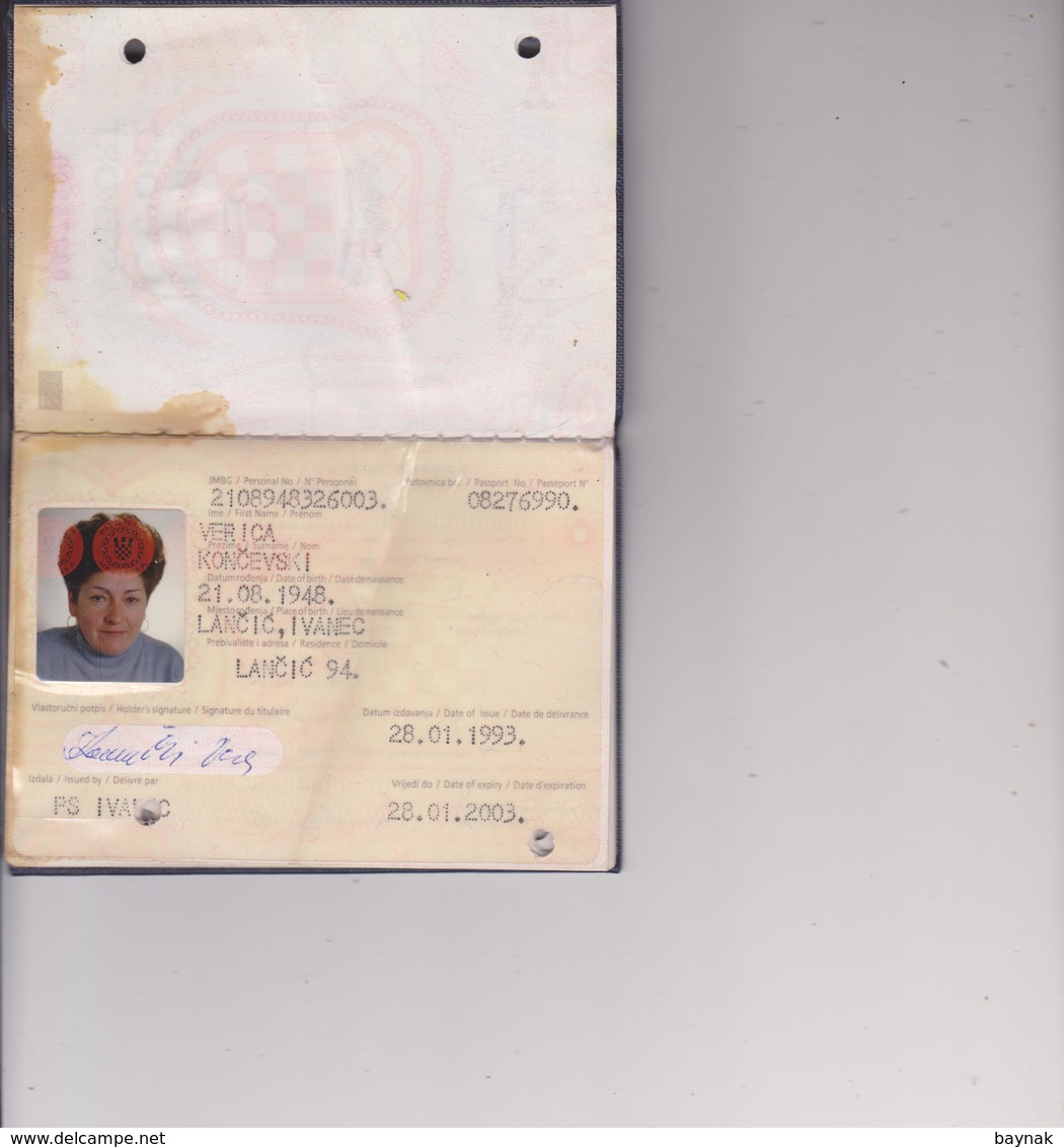 C14  --  CROATIA  --  PASSPORT  -  I.. MODEL  /  1993   /    LADY PHOTO - Historische Dokumente