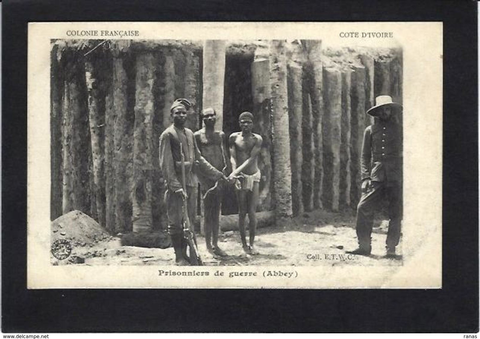 CPA Cote D'Ivoire Prisonnier De Guerre Abbey Non Circulé - Costa D'Avorio