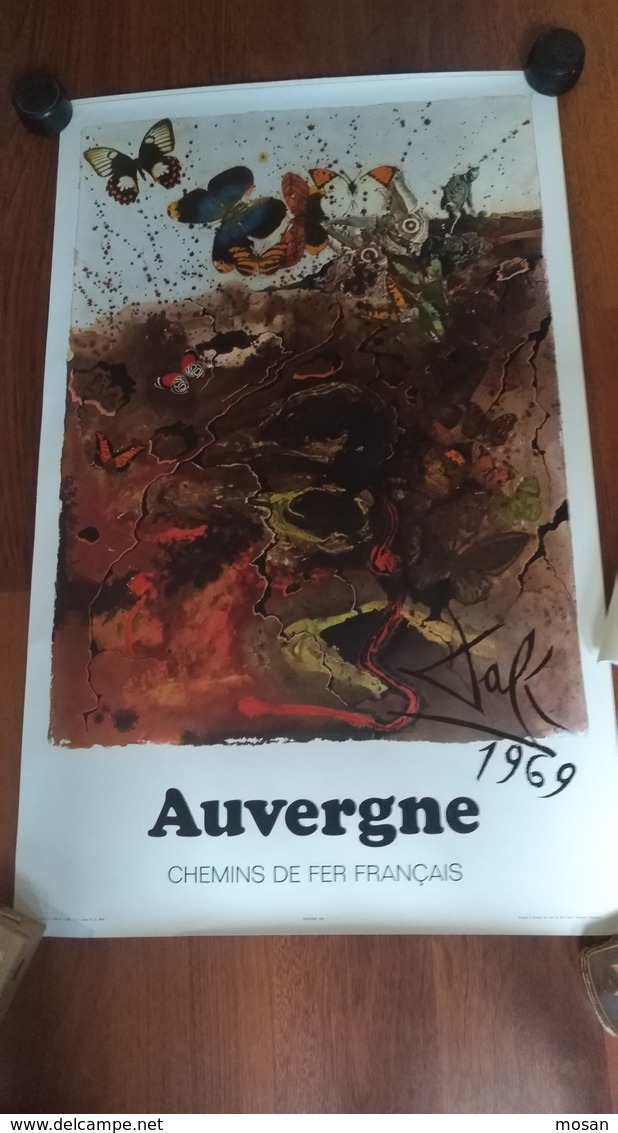 Affiche. Auvergne. Dali. Chemins De Fer Français. SNCF.1969. Rare - Affiches