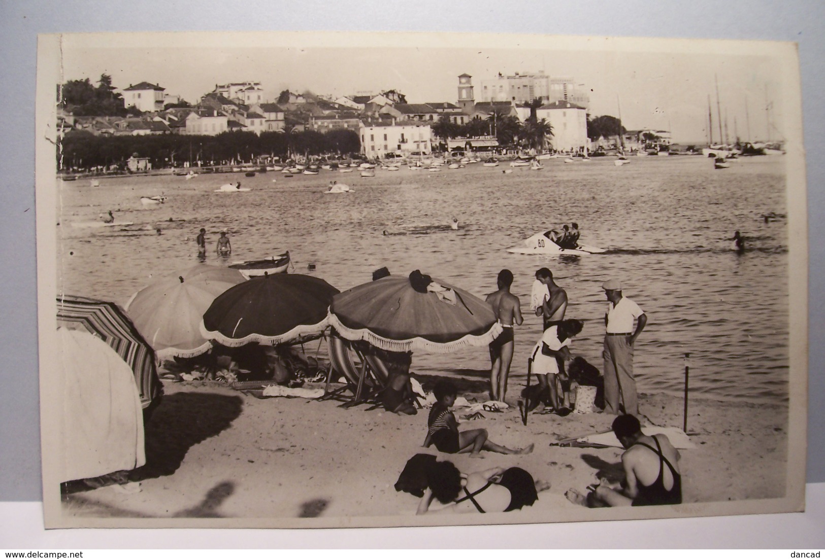 SAINTE - MAXIME  -  La Plage - Sainte-Maxime