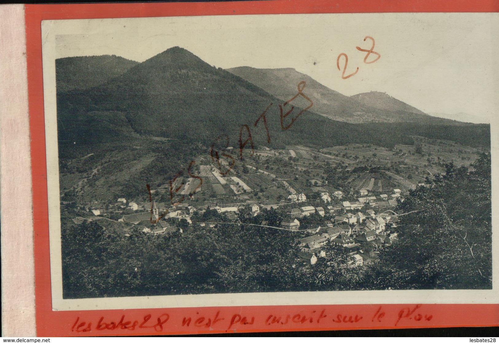 CPA 68  LIEPVRE  Vue Générale  Le Chalmont Et Le Frankenbourg  (Timbre FIGARO DE BEAUMARCHAIS)   Jan  2019 742 - Lièpvre