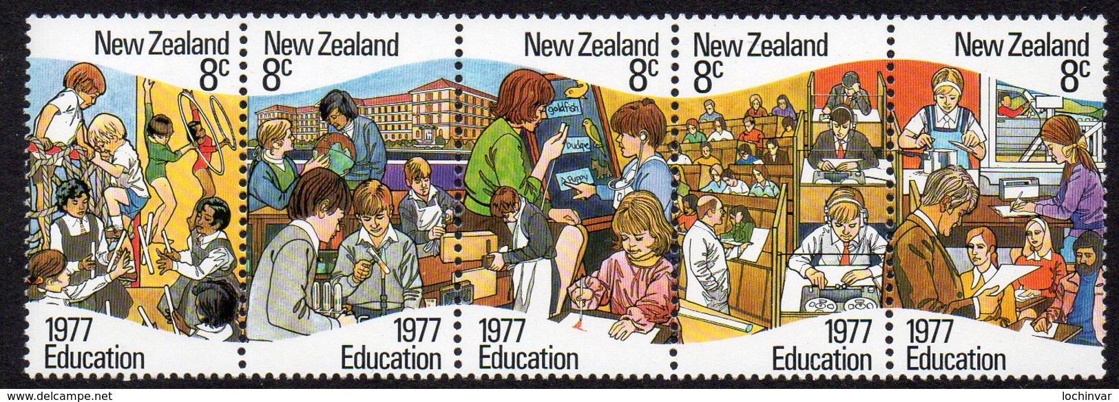 NEW ZEALAND, 1977 EDUCATION STRIP 5 MNH - Ungebraucht