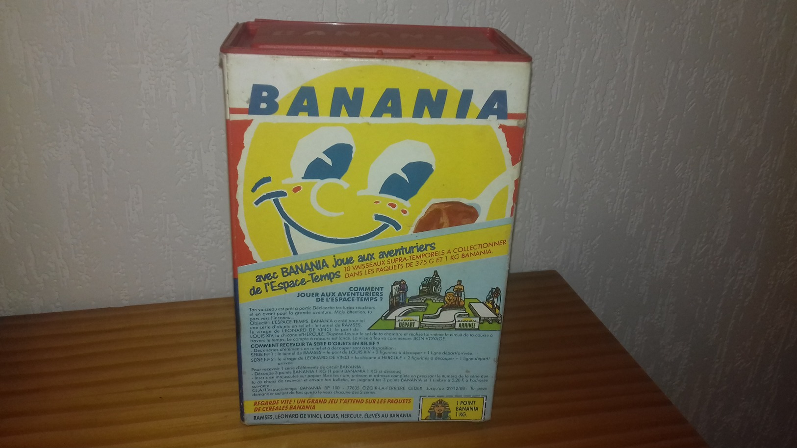 Boite En Carton " Banania " 1 Kg De 1988 - Boîtes