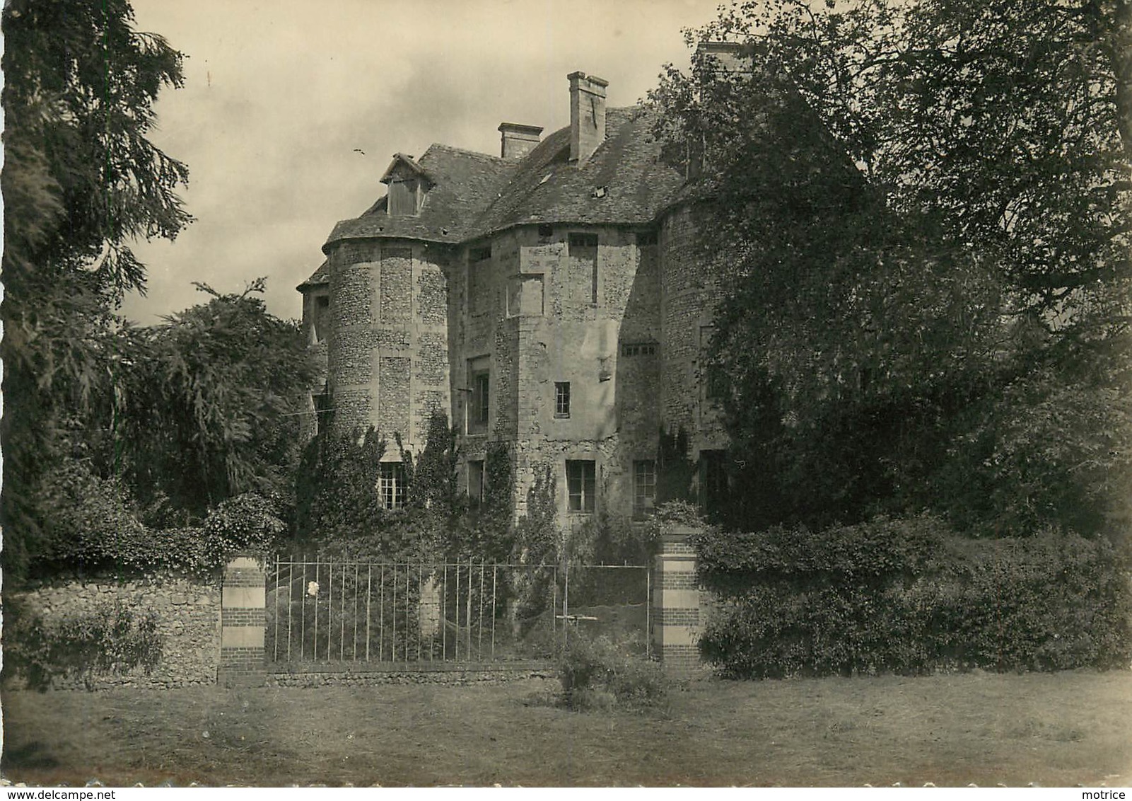 HARCOURT - Le Château. - Harcourt