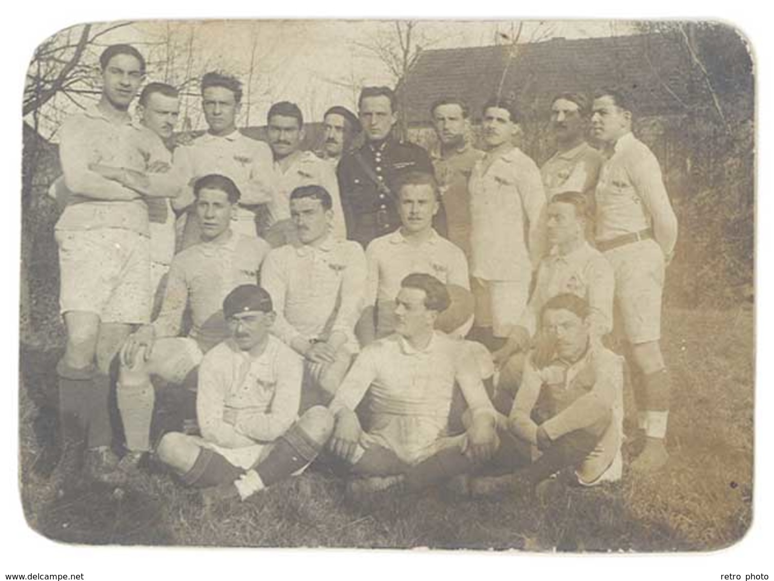 Carte Photo Recoupée équipe De Football ( Soldats, Aviateurs ? ) - Sports