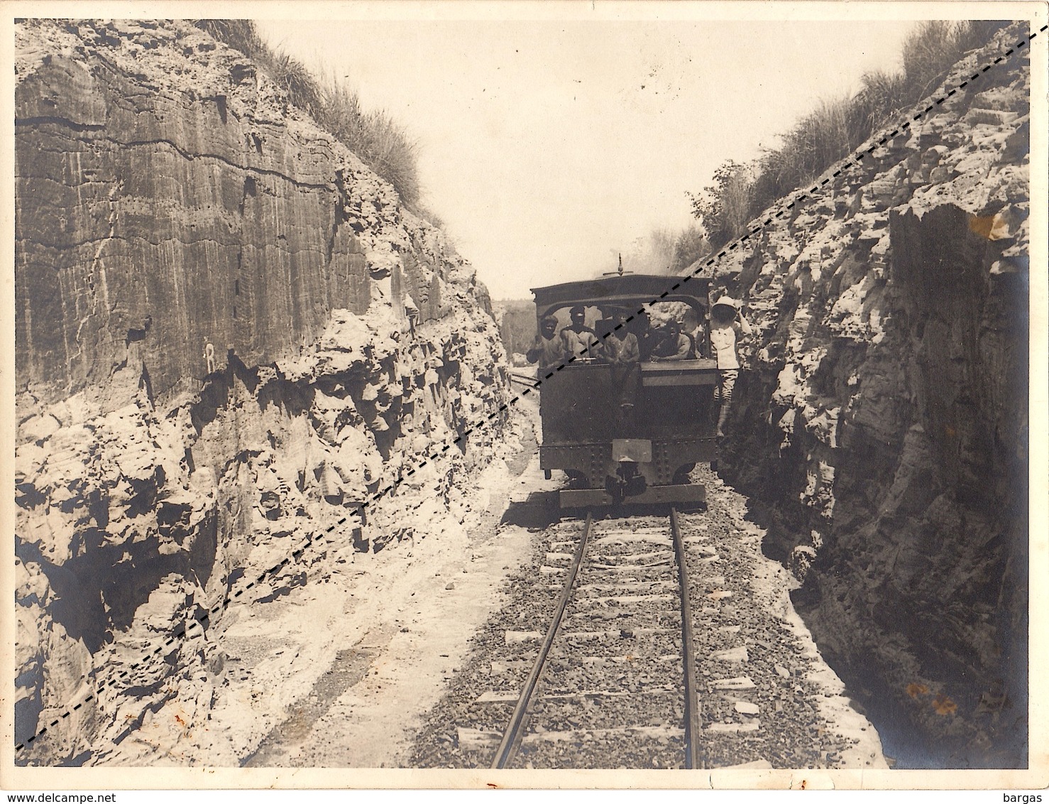 Photo Congo Afrique Chemin De Fer Des Grands Lacs Train KM 255  E. SENGIER - Mission Le Cap Elisabethville - Afrika