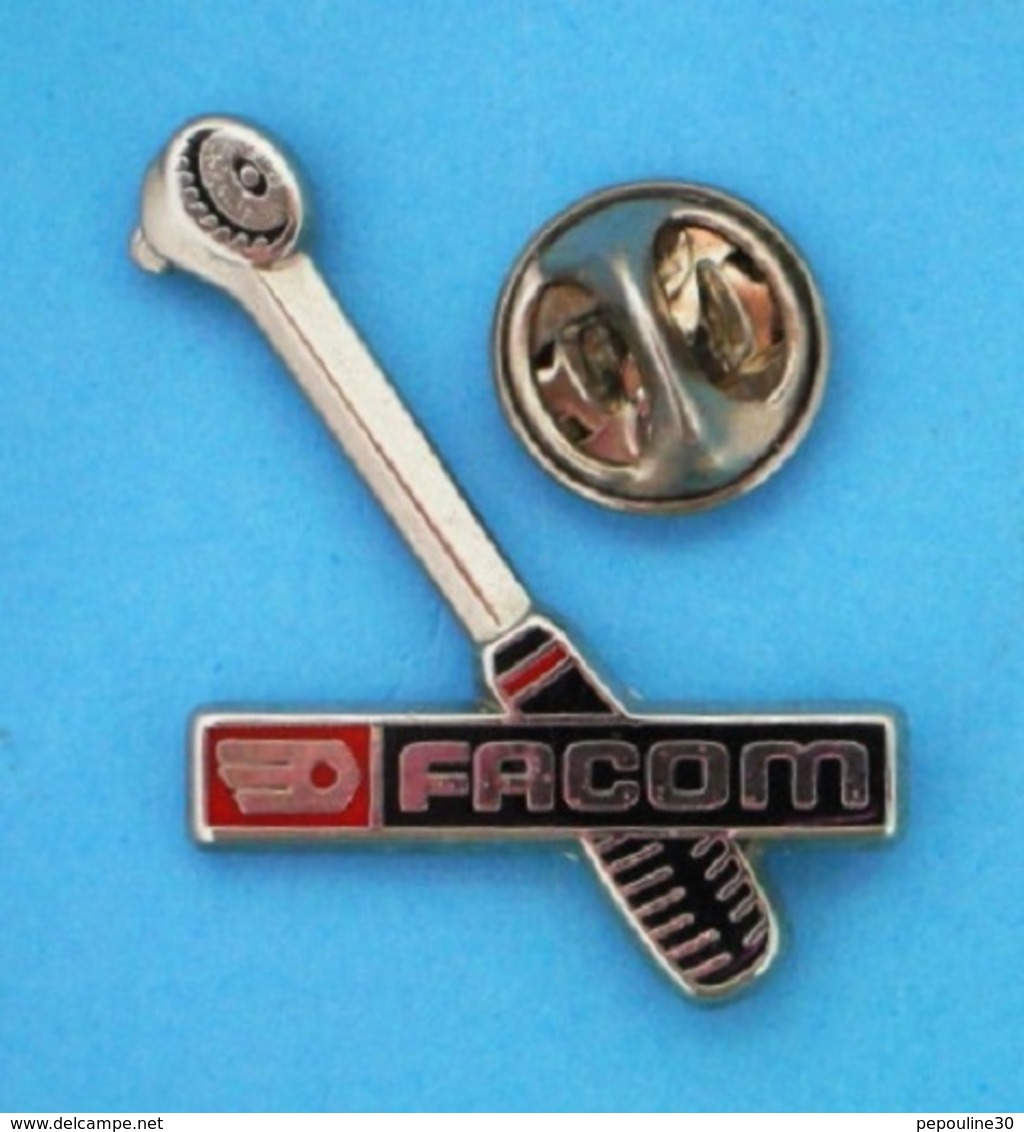 1 PIN'S  //  ** OUTIL PROFESSIONNEL / FACOM / CLIQUET 1/2 PAUME DE MAIN ** - Trademarks