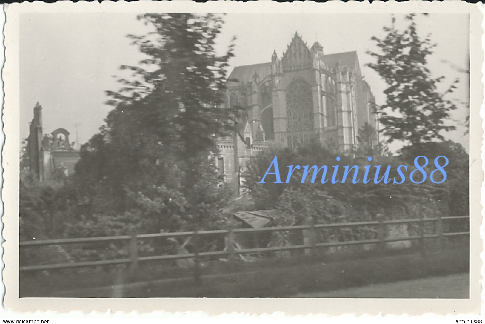 Campagne De France 1940 - Cathédrale Saint-Pierre De Beauvais (Oise) - Tourelle Nord Du Transept - War, Military