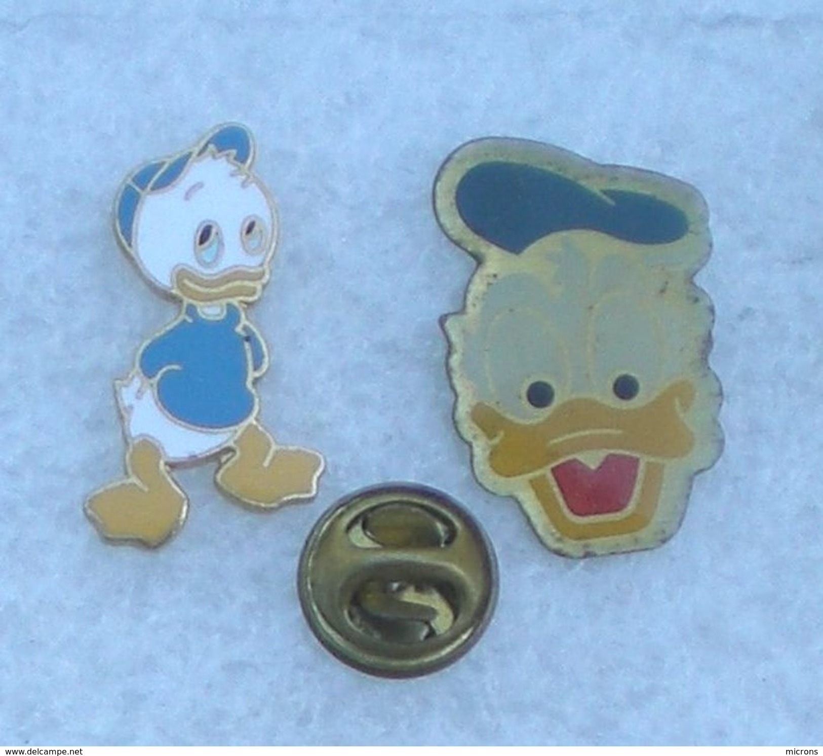 DISNEY RIRI FIFI OU LOULOU ? & ONCLE DONALD  2 PIN'S      BBBB     123 - Disney