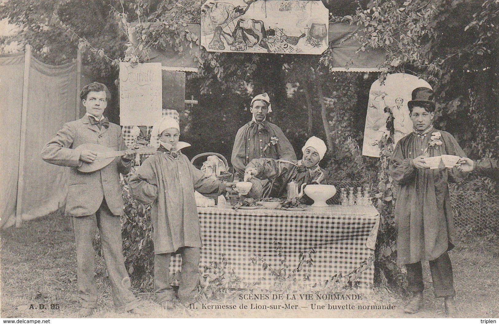 Lion Sur Mer - Une Buvette Normande - Kermesse - Pub Grands Magasins Aux Buttes Chaumont Au Dos - Autres & Non Classés