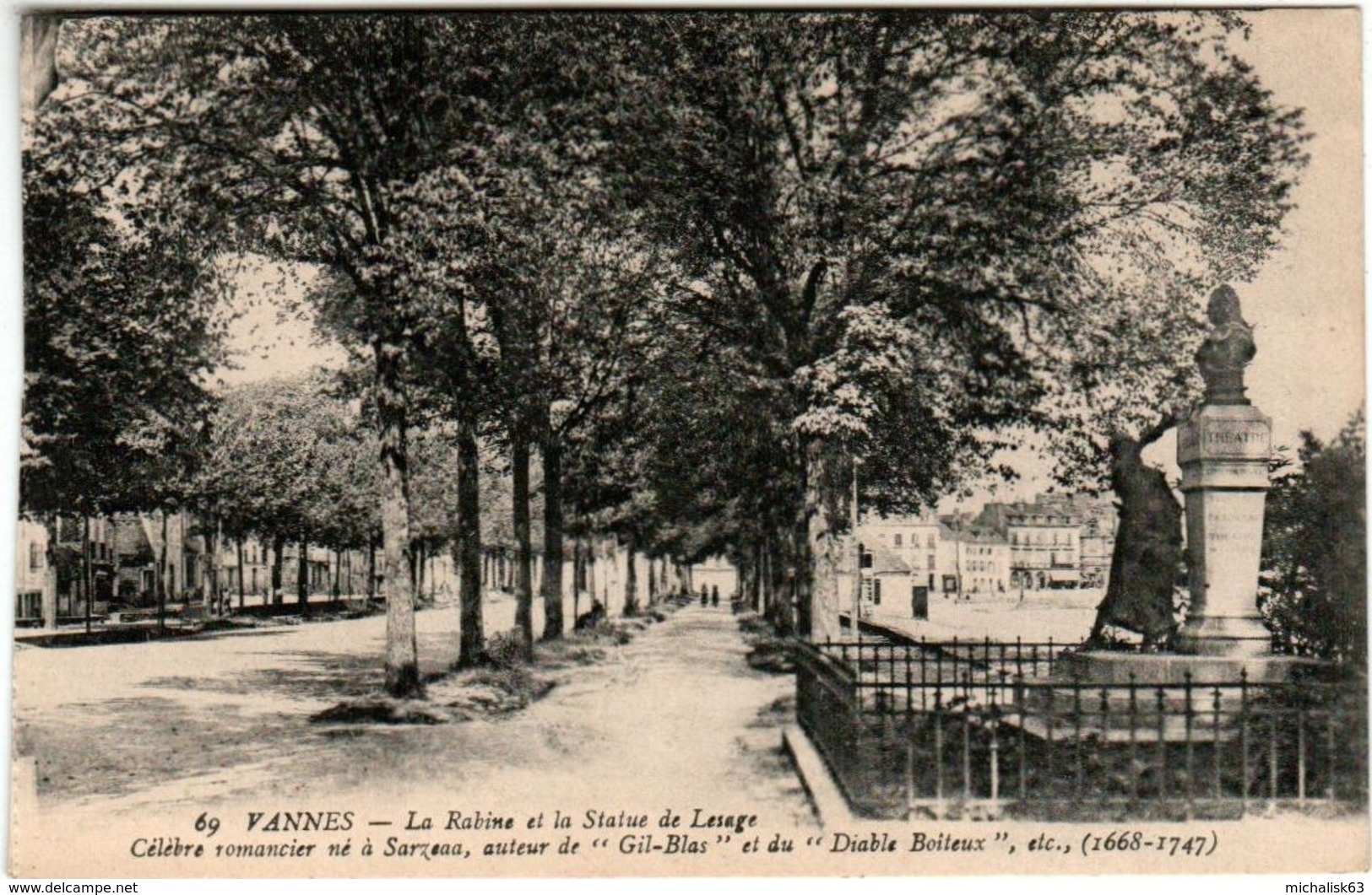 61kn 916 CPA - VANNES - LA RABINE ET LA STATUE DE LESAGE - Vannes