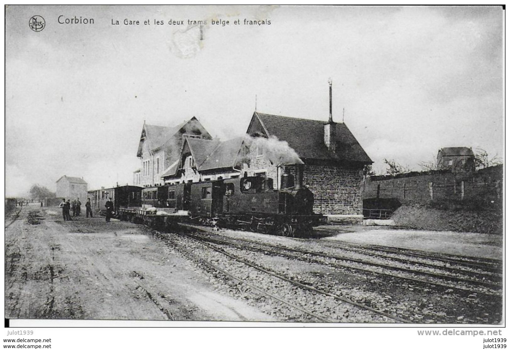 CORBION ..--GARE Et Les 2 TRAMS ,  Belge Et Français . Eraflure En Dessous Du Titre !!!!!!!!!! - Bouillon