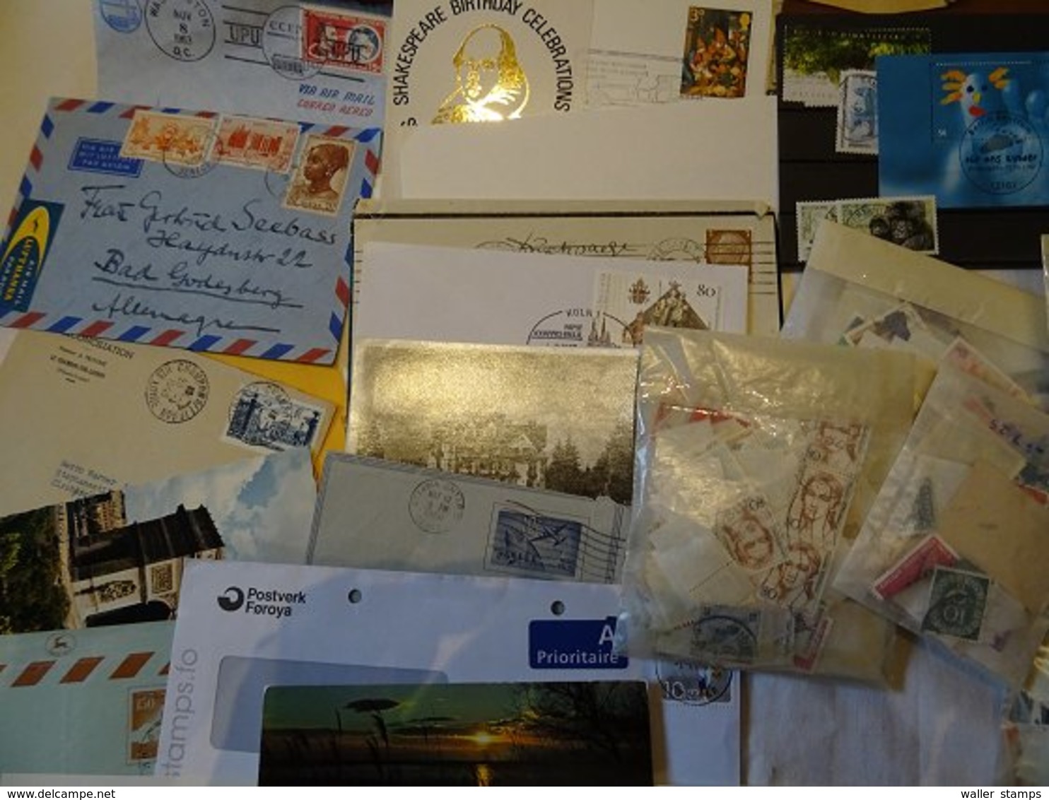 Lot With World Stamps