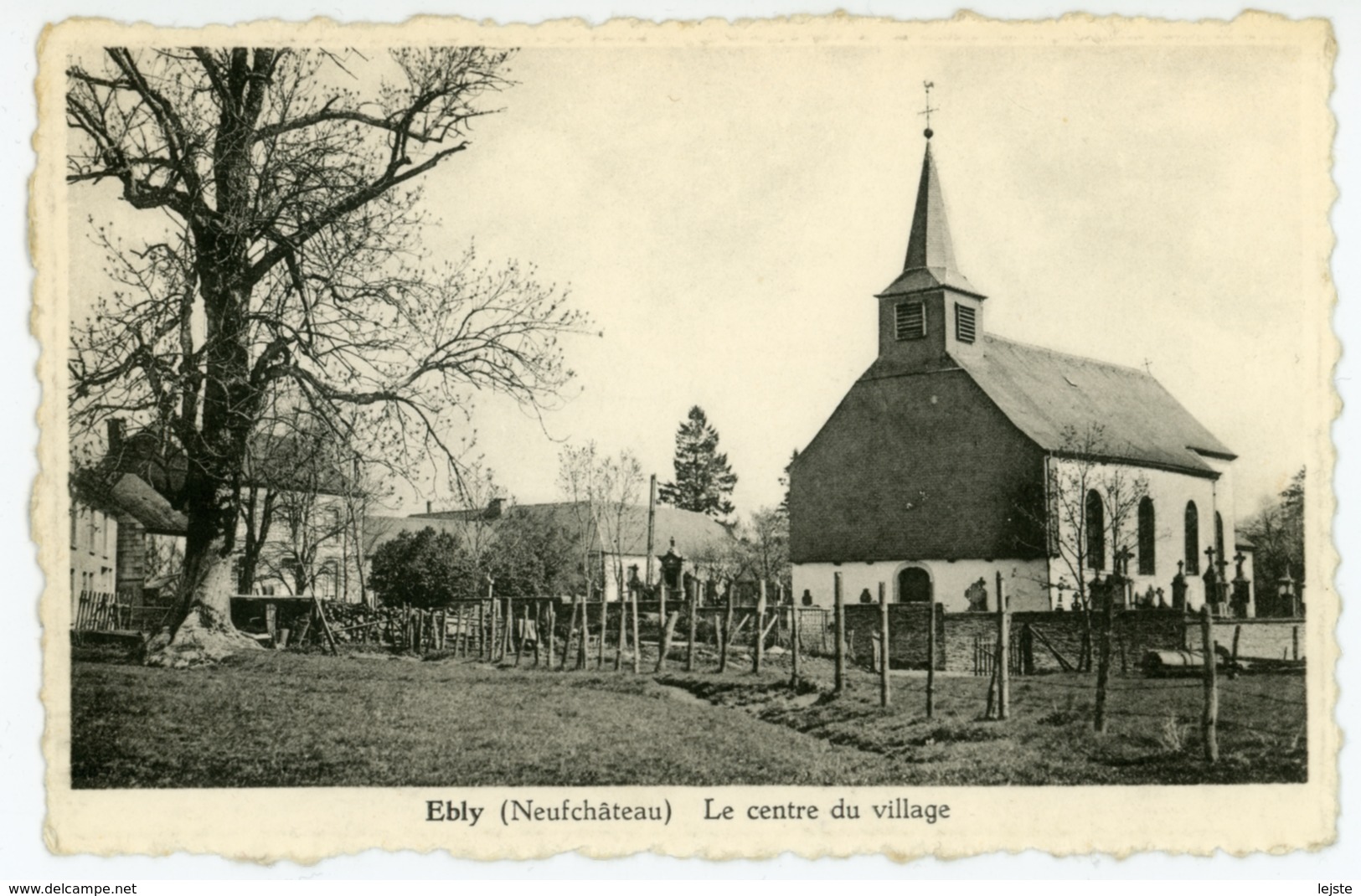 Ebly - Le Centre Du Village - Léglise