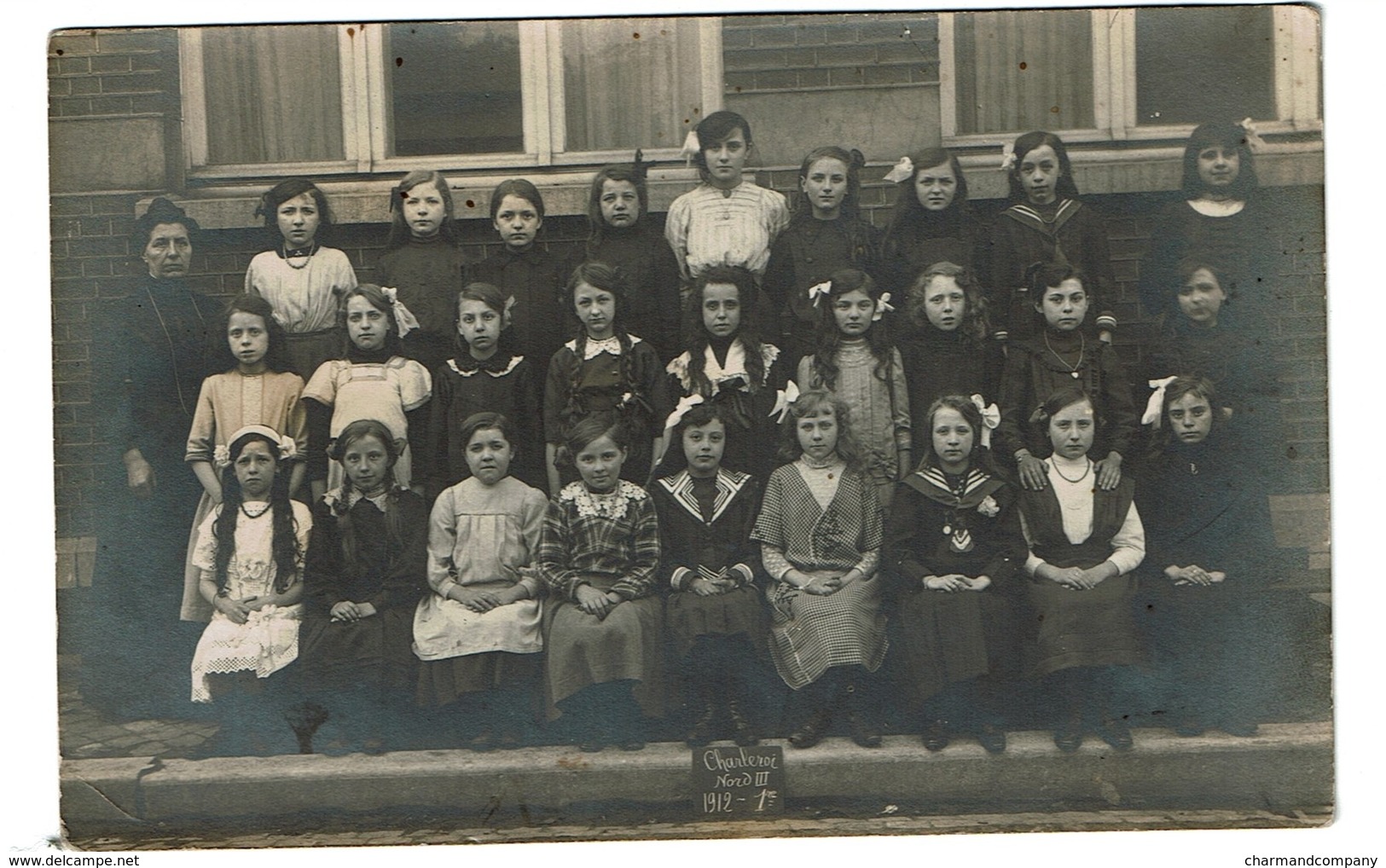 Carte Photo - Photo De Classe - Charleroi Nord III Filles - 1912 - 1ère - 2 Scans - Charleroi