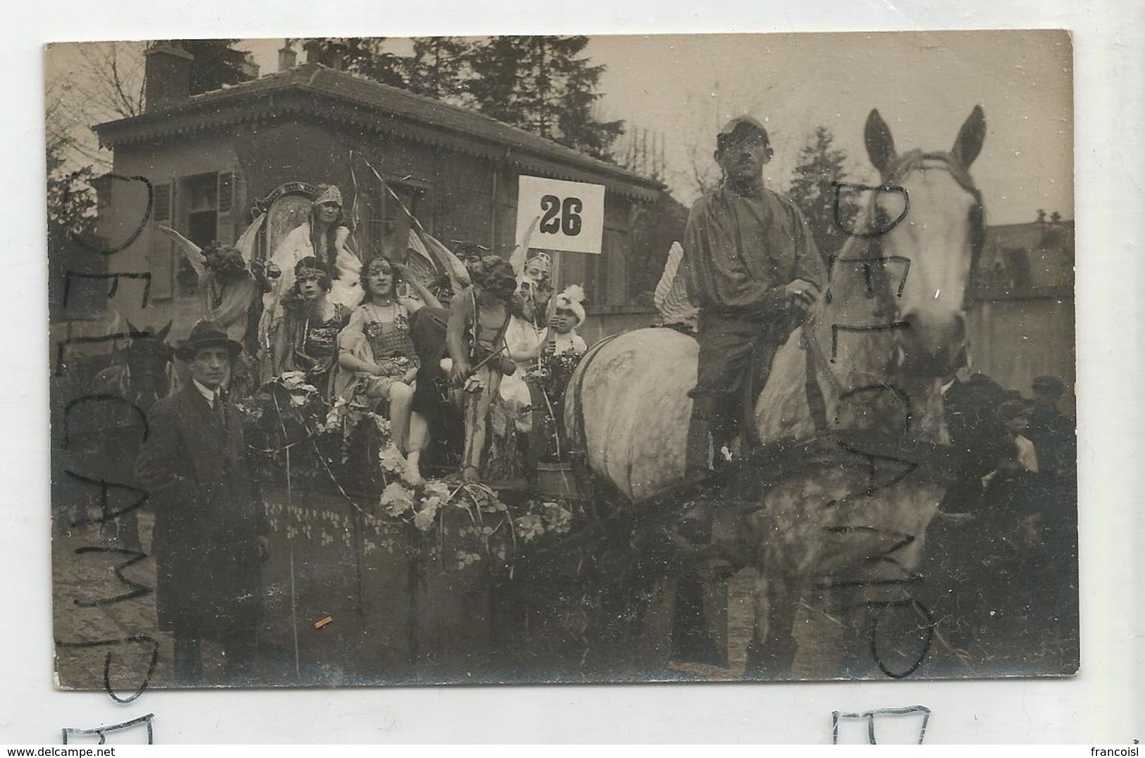 Char De Carnaval N°26 Tiré Par Un Cheval, Groupe De Filles à Ailes D'anges. - Autres & Non Classés