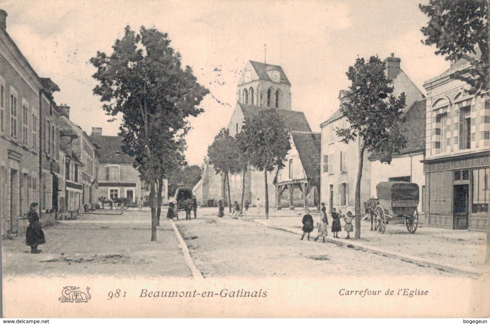 77 981 BEAUMONT DU GATINAIS Carrefour De L'Eglise - Other & Unclassified