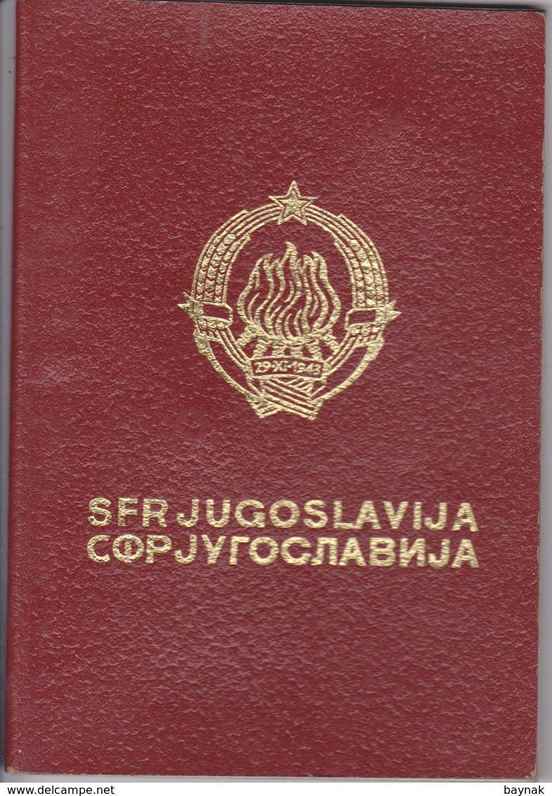 P29  --  SFR  YUGOSLAVIA  --  PASSPORT --  LADY PHOTO  ~ 1978  --  VISA ( AUFENTHAL BIS 3 MONATEN )  DEUTSCHLAND - Historische Dokumente