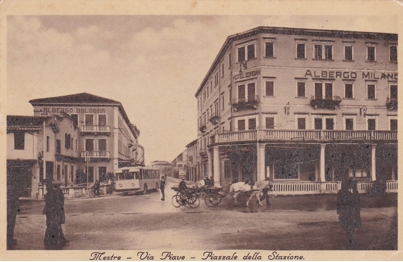 MESTRE,ITALY POSTCARD (B501) - Altri & Non Classificati