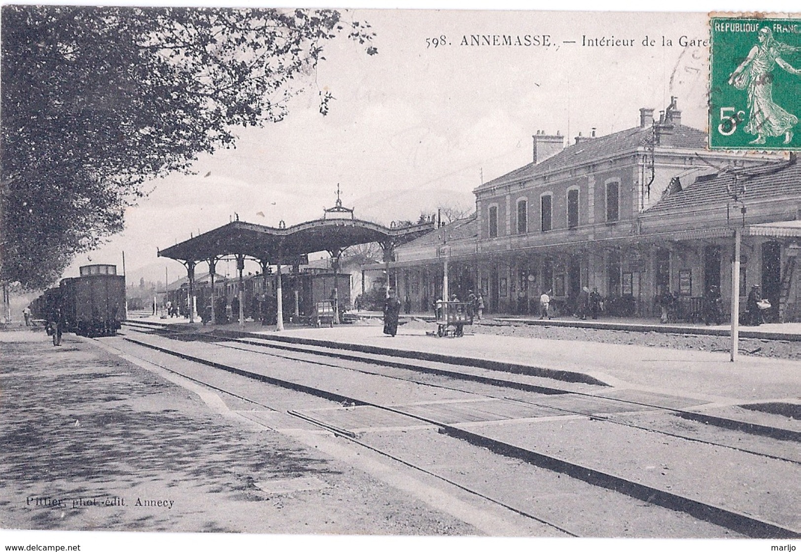 ANNEMASSE, INTERIEUR  LA GARE - Annemasse