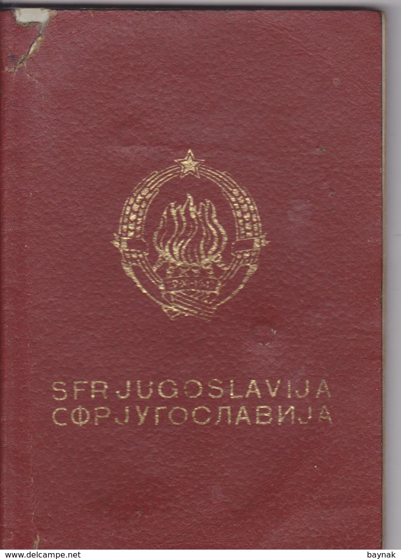 PM59  --  SFR  YUGOSLAVIA  --  PASSPORT --  NO PHOTO  ~ 1982  --  VISA    2 X CANADA - Historische Dokumente