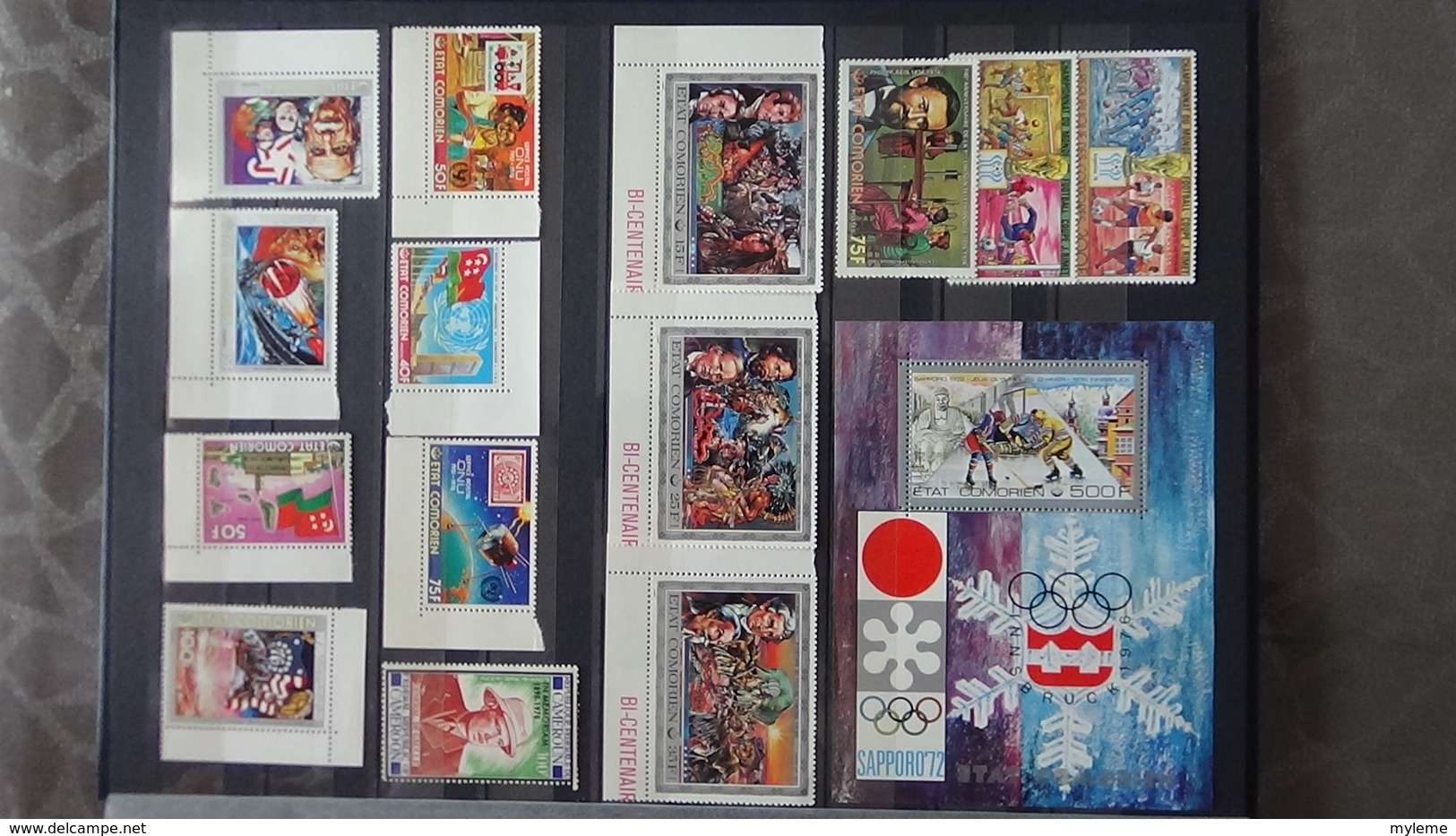 Timbres Et Blocs ** De Différents Pays . A Saisir !!! - Collections (en Albums)