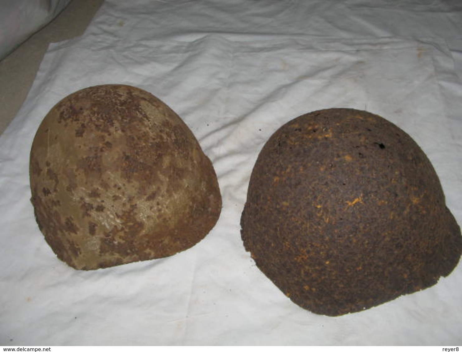 Lot 2x Casque Russe Soviétique,WW2 1939-1945 Bataille De Stalingrad 100% Authentique - Casques & Coiffures