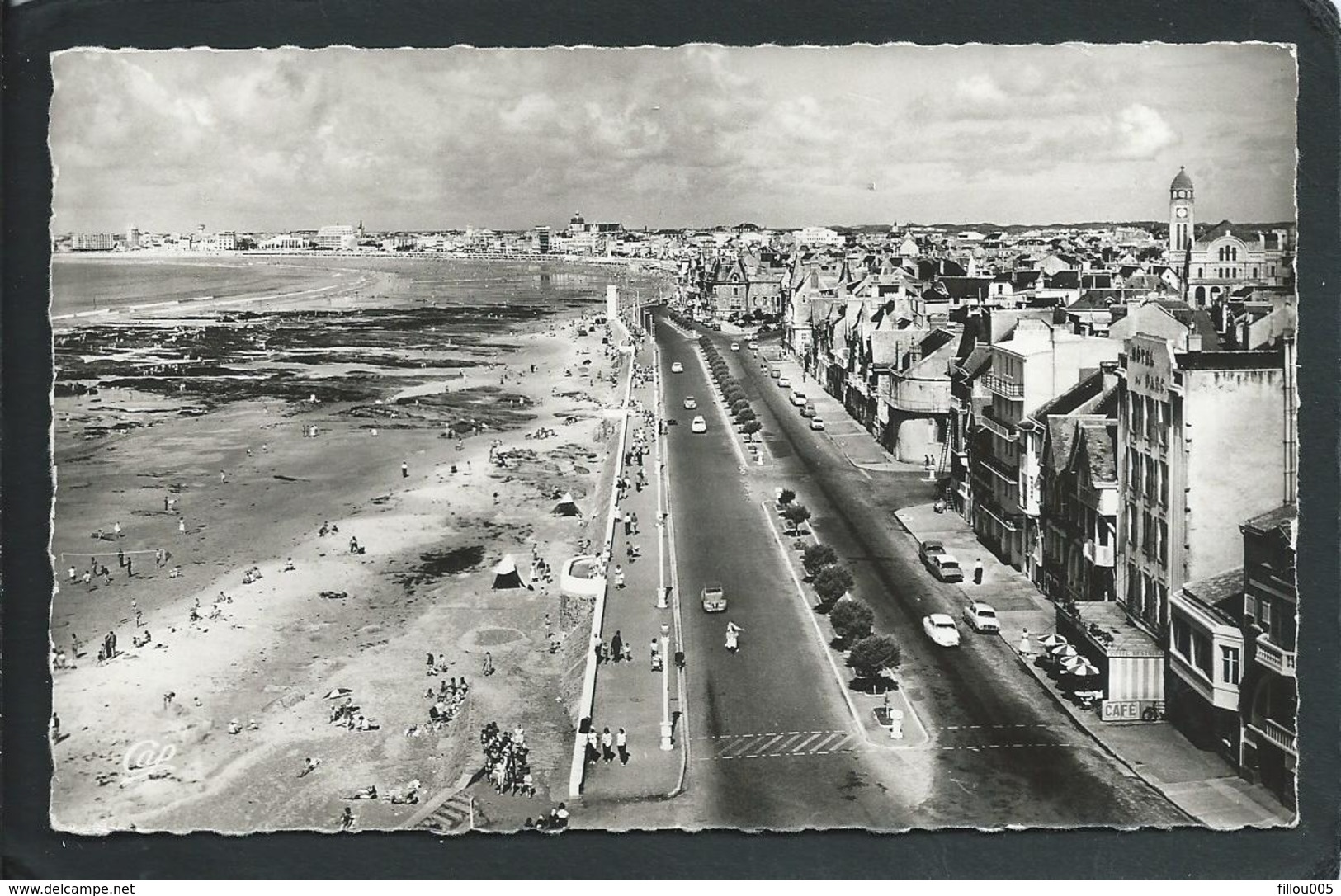 85 LES SABLES- D' OLONNE (VENDEE )  VUE AERIENNE... ANIMEE..AUTOMOBILE....C3016 - Sables D'Olonne