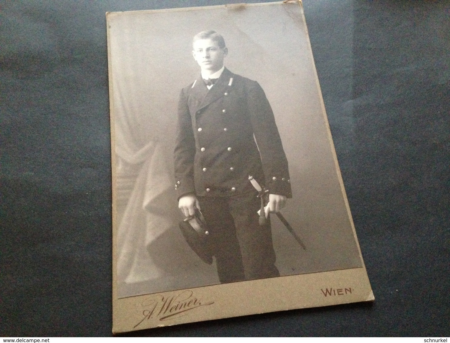 WIEN - A. WEINER - STRAMMER SOLDAT - UNIFORM - DOLCH - Guerre, Militaire