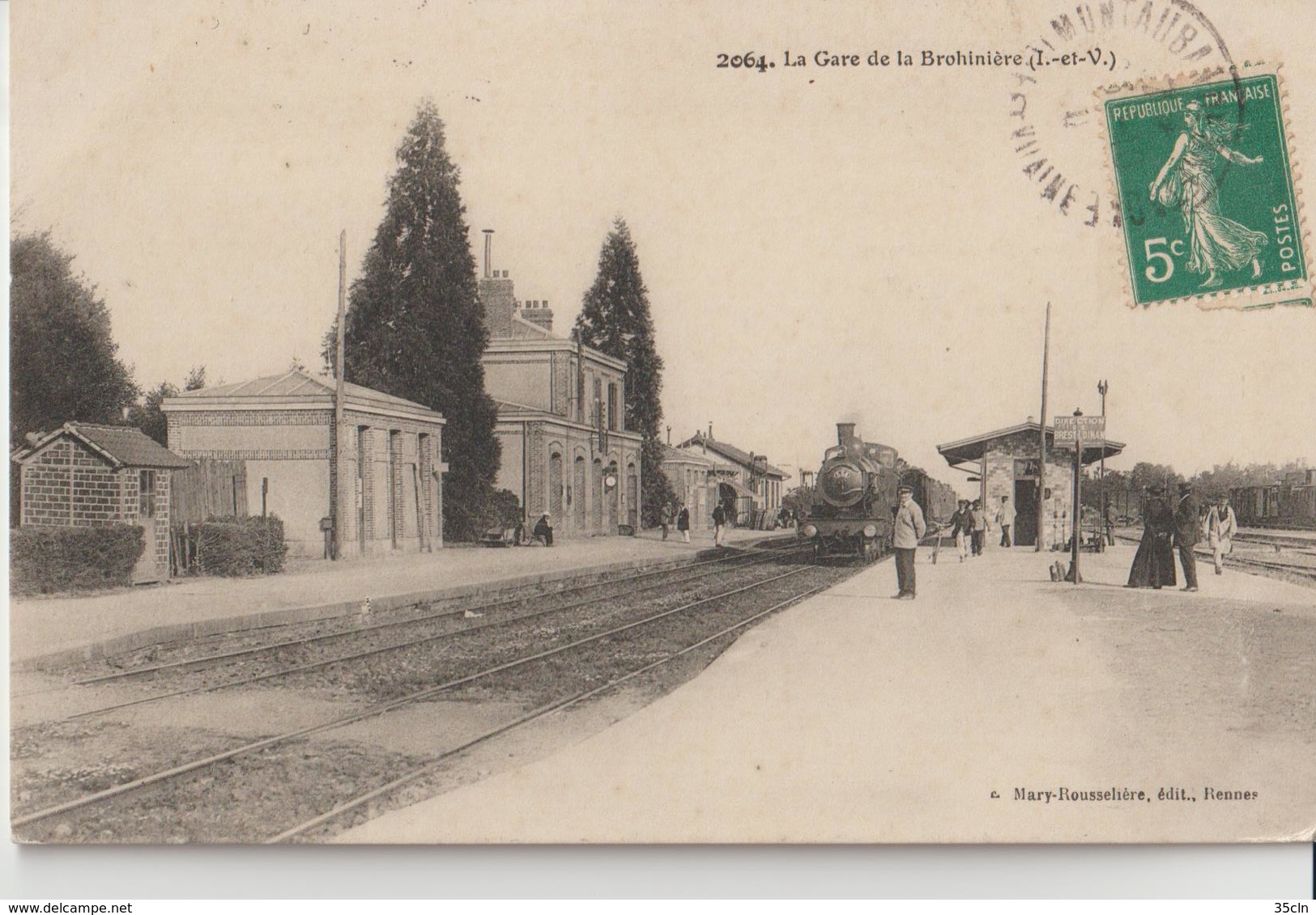 LA BROHINIERE ( I. Et V. ) - La Gare. Personnages Et Train à Quai. - Altri & Non Classificati