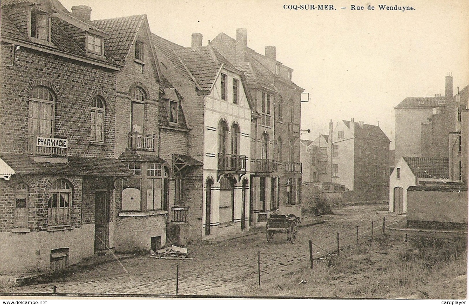 DE HAAN - Le Coq-sur-Mer - Rue De Wenduyne - Pharmacie -  Edit. Desaix - Rond 1927 - De Haan