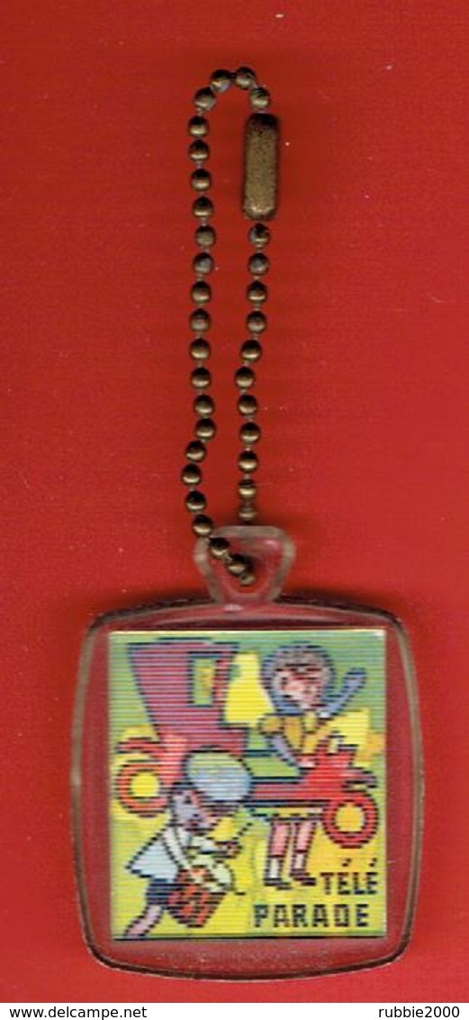 PORTE CLEFS A EFFET D OPTIQUE COEURS VAILLANTS AMES VAILLANTES FRIPOUNET MARISETTE TELE PARADE SCOUT SCOUTISME - Scoutisme