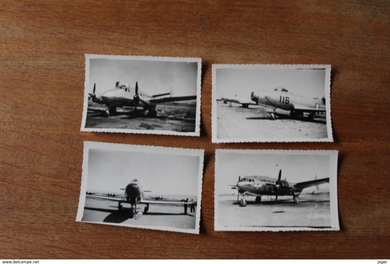 Ensemble De Photo D'avion   Vers 1950  Sur Une Base Aerienne   Photos Identifiées - Aviation