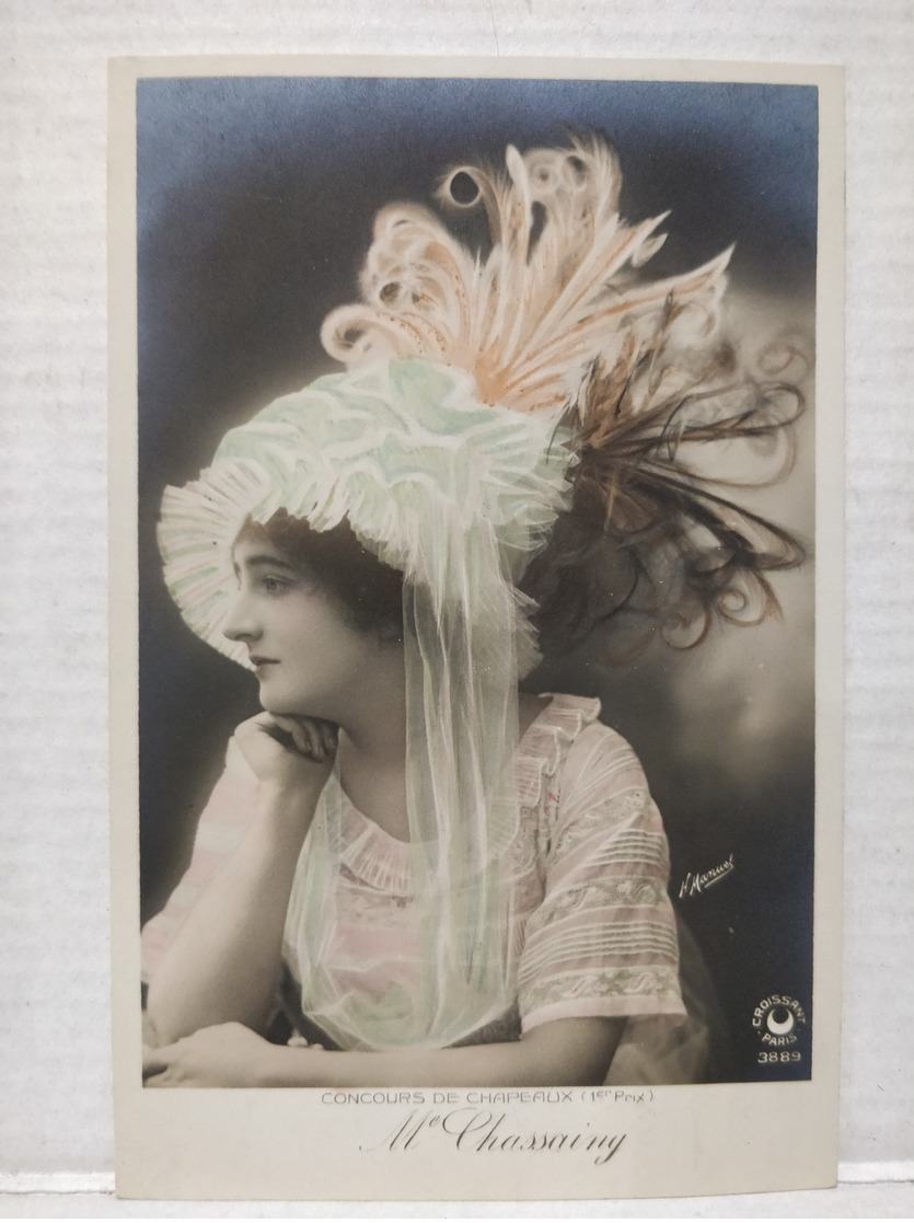 Femme. Chassaing. Concours De Chapeaux, 1er Prix - Femmes