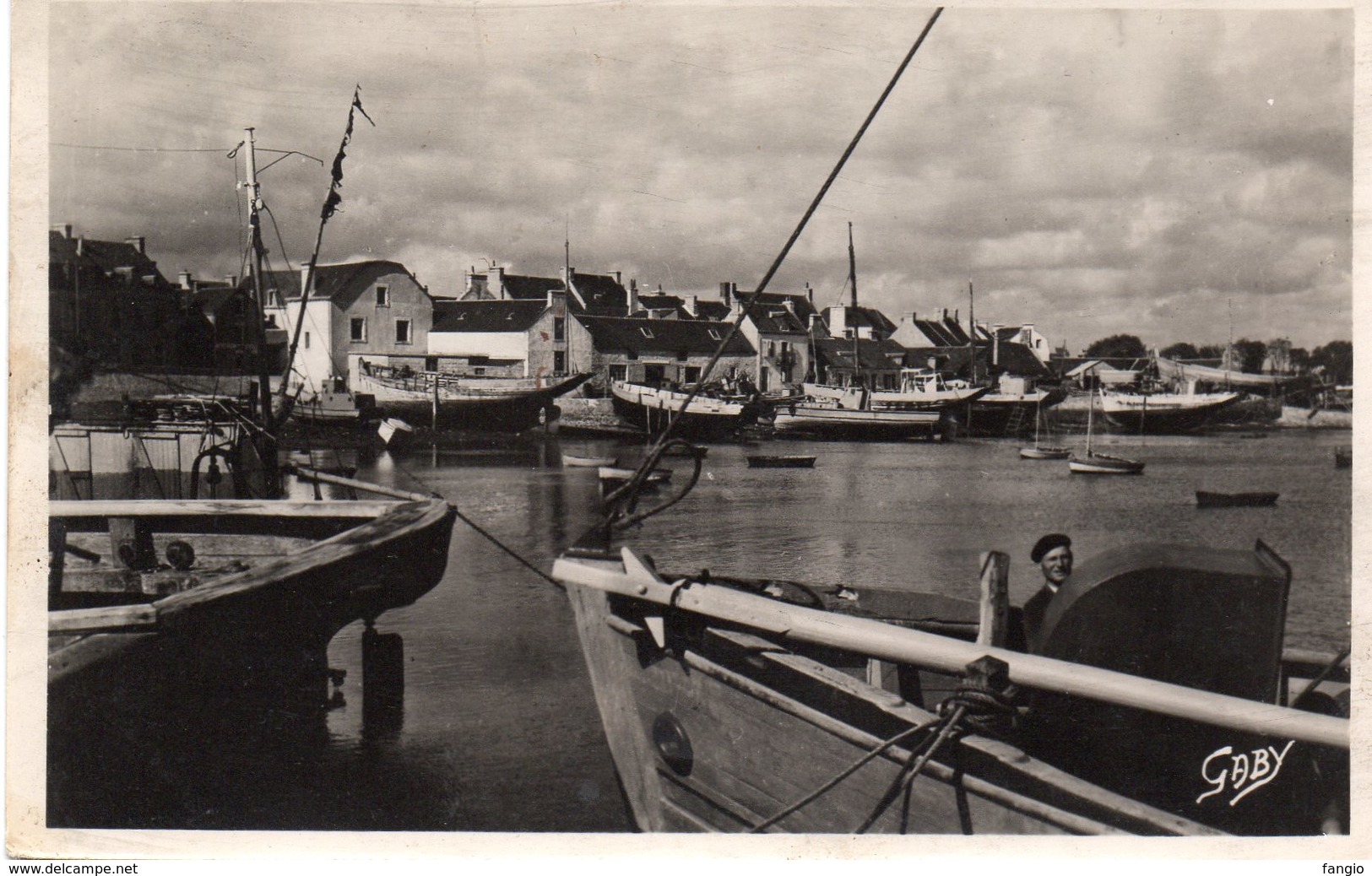 PORT-LOUIS-VUE Sur Le PORT. - Port Louis