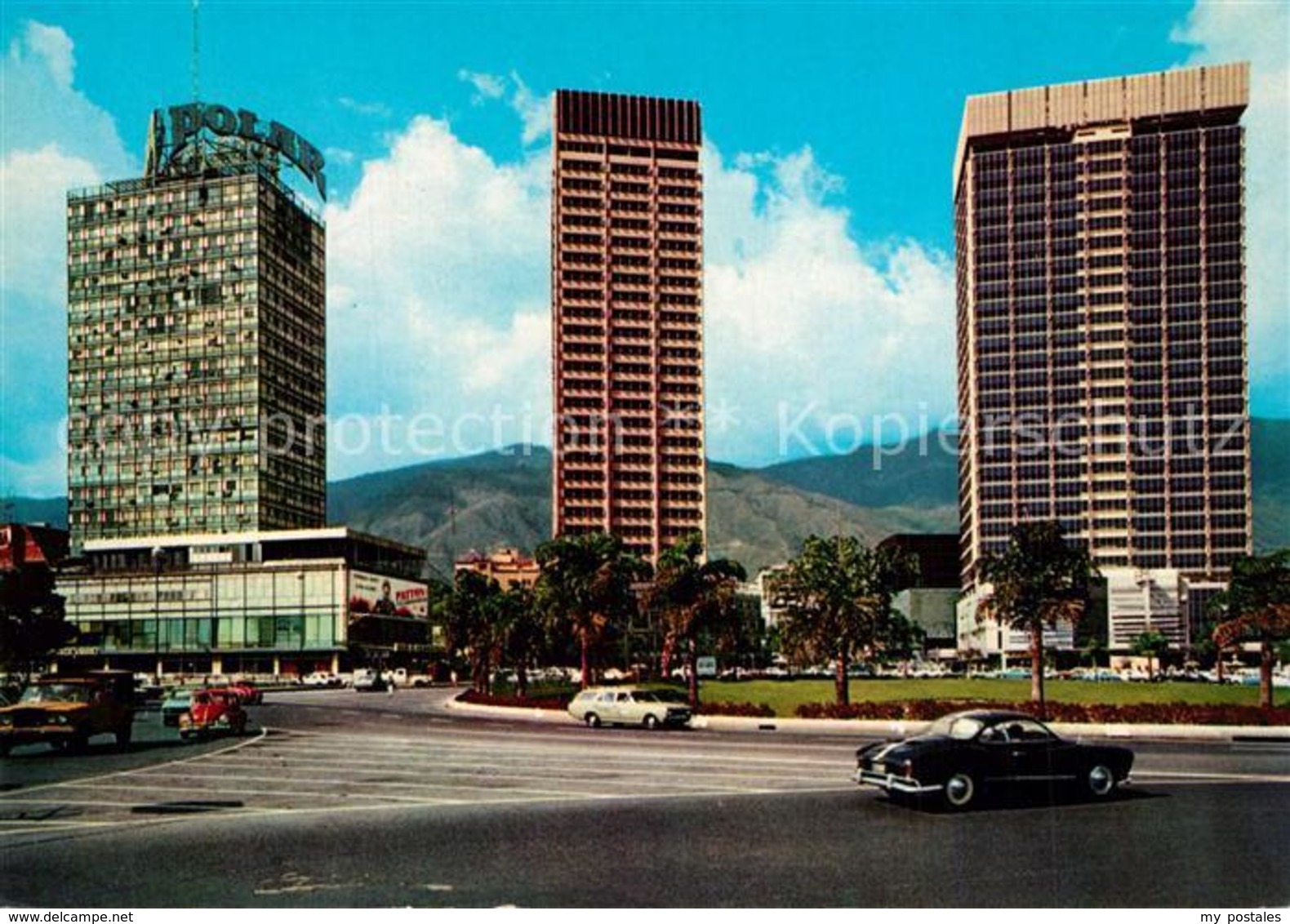 43373903 Caracas Plaza Venezuela Caracas - Venezuela