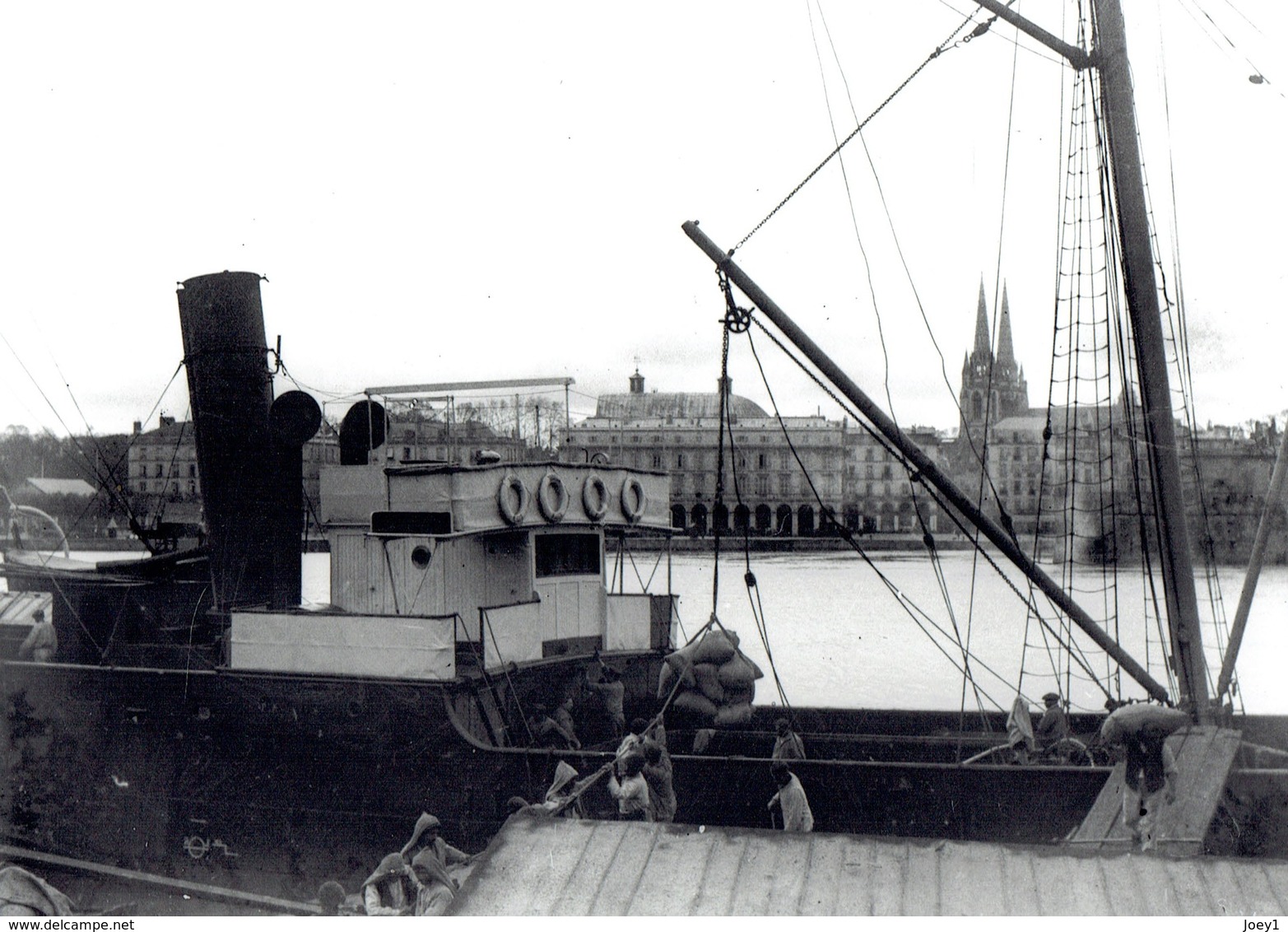 Cargo à Vapeur En Cours De Chargement Déchargement à Bayonne Aux Environs De 1900,tirage Argentique 13/18 - Barche