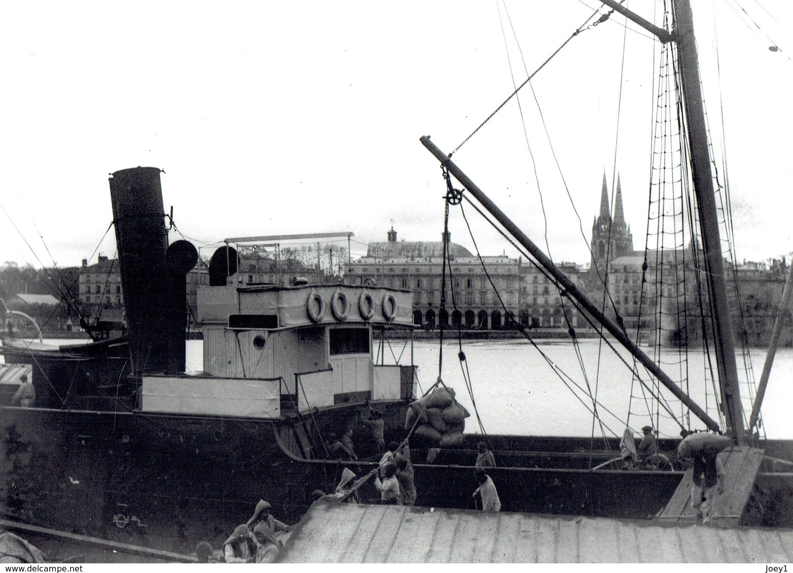 Cargo à Vapeur En Cours De Chargement Déchargement à Bayonne Aux Environs De 1900,tirage Argentique 13/18 - Bateaux