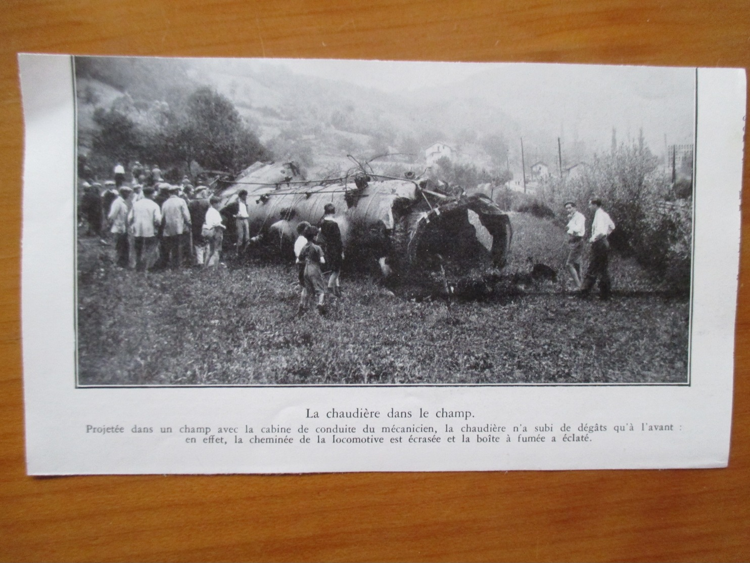 1935 Entre TENAY Et AMBERIEU - Projection Chaudière Vapeur De Locomotive -  Coupure De Presse Originale (encart Photo) - Documents Historiques