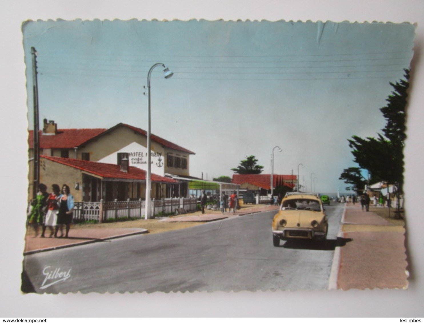 Montalivet Les Bains. Avenue De L'Ocean. Gilbert 33.402 Postmarked 1962 - Autres & Non Classés