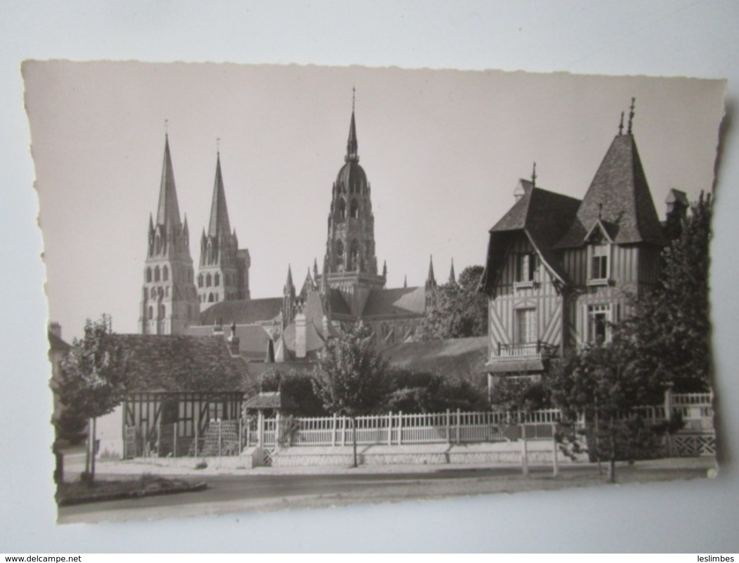 Bayeux. La Cathedrale Vue Du Boulevard Sadi-Carnot. Gladigny 2 - Bayeux