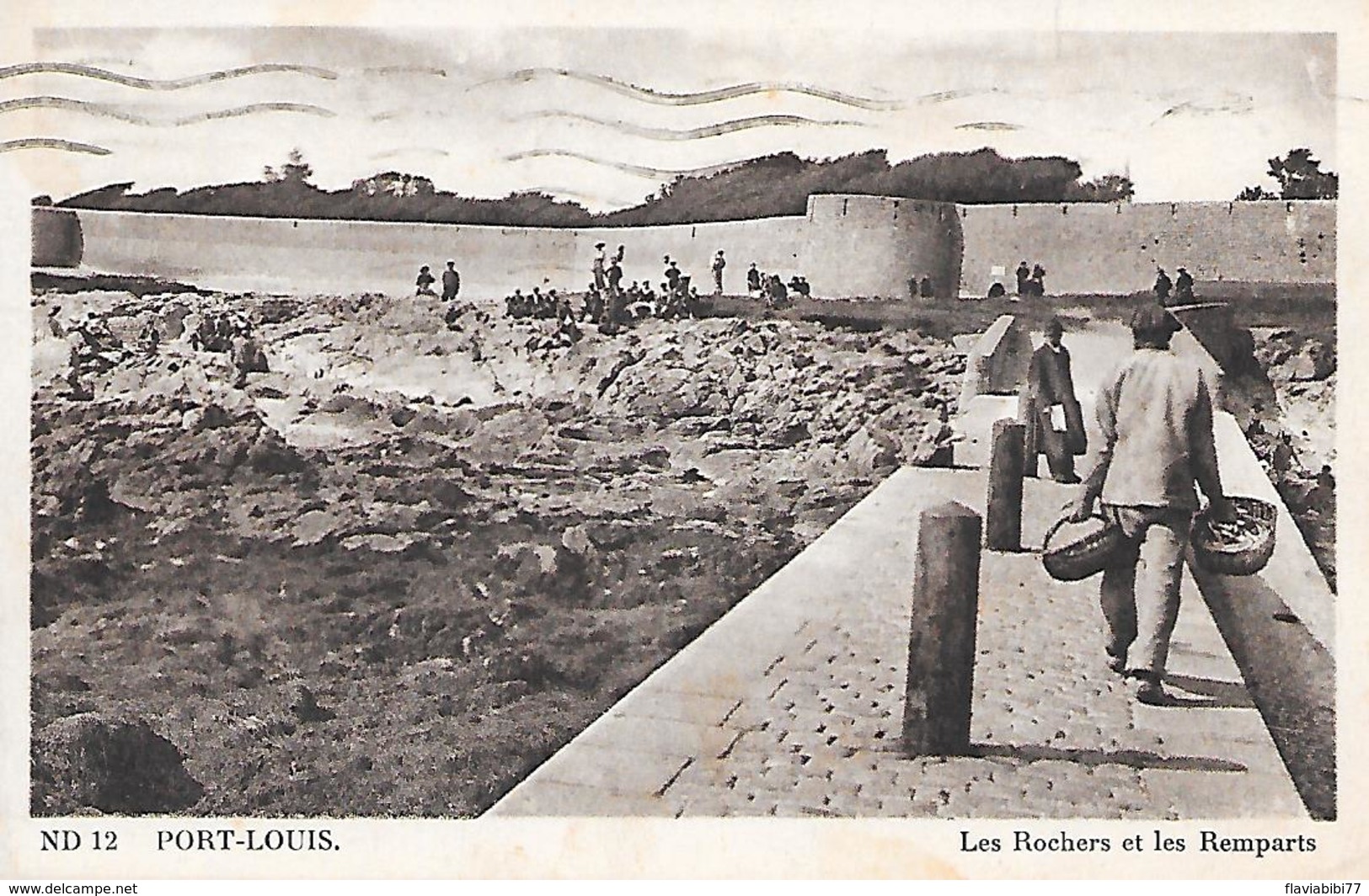 PORT-LOUIS- ( 56 ) - Les Rochers Et Les Remparts - Port Louis