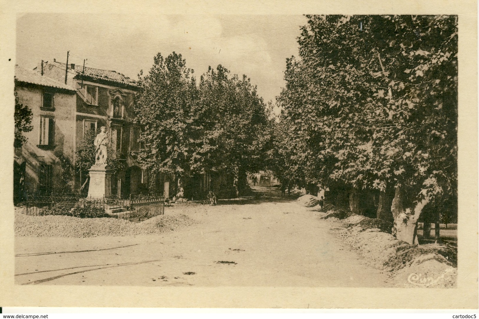 Bédarrides (Vaucluse)  Le Bouquimard   Cpa - Bedarrides