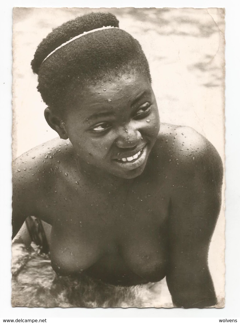 Congo Belge Jeune Femme Congolaise Seins Nus Cartes Postales Ancienne Belgisch Congo - Congo Belge