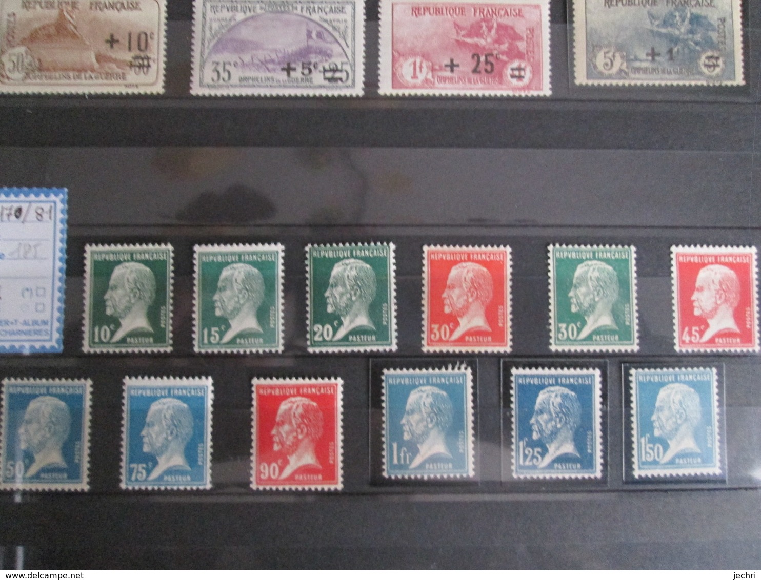 170:181 . 12 TIMBRES PASTEUR    COTE 195 EUROS - Neufs