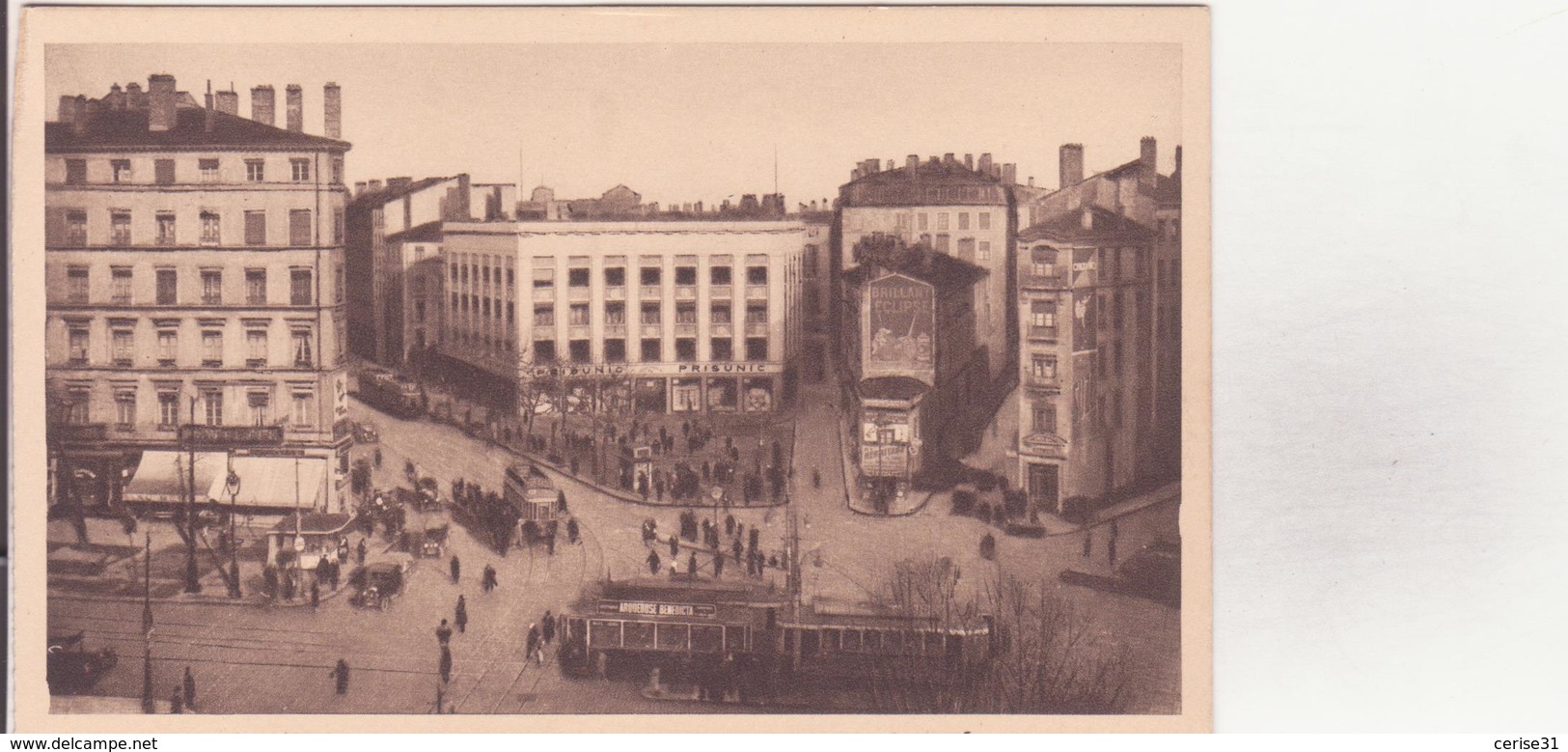 CPA - LYON - La Place Du Pont - A Gauche Le Cours De La Liberté - Lyon 1