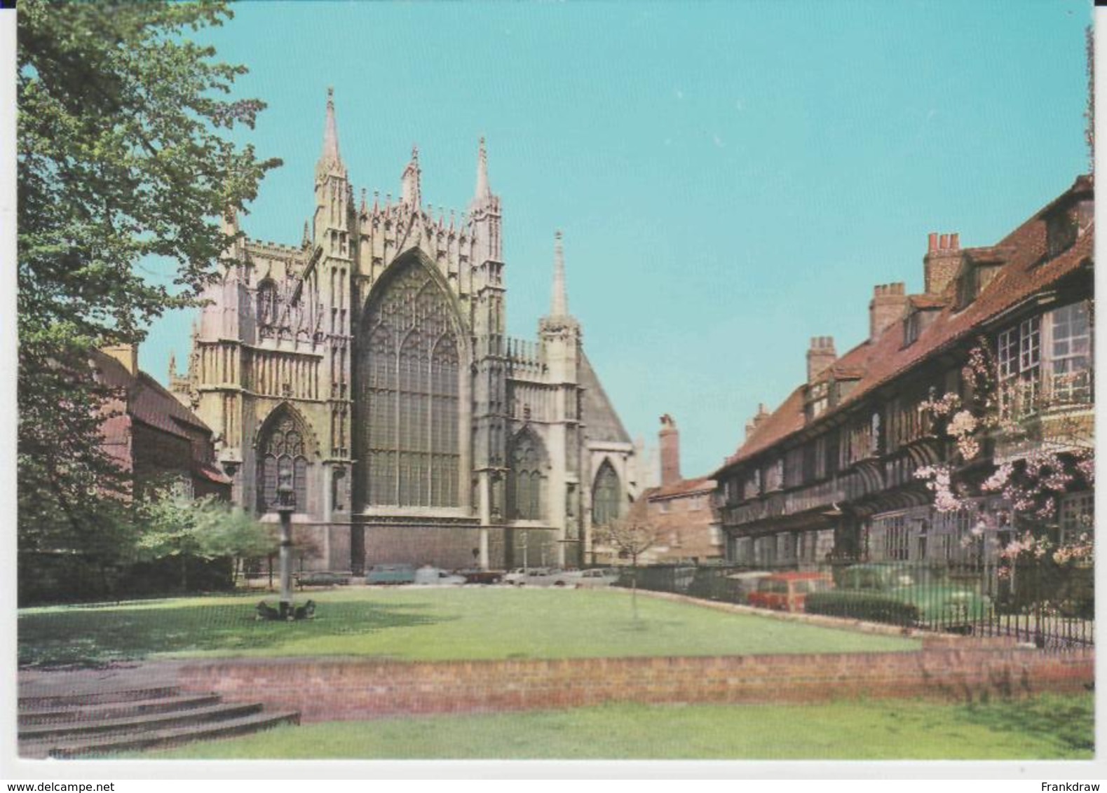 Postcard - Churches - York Minster The East End Begun C1361 - Unused Very Good - Unclassified