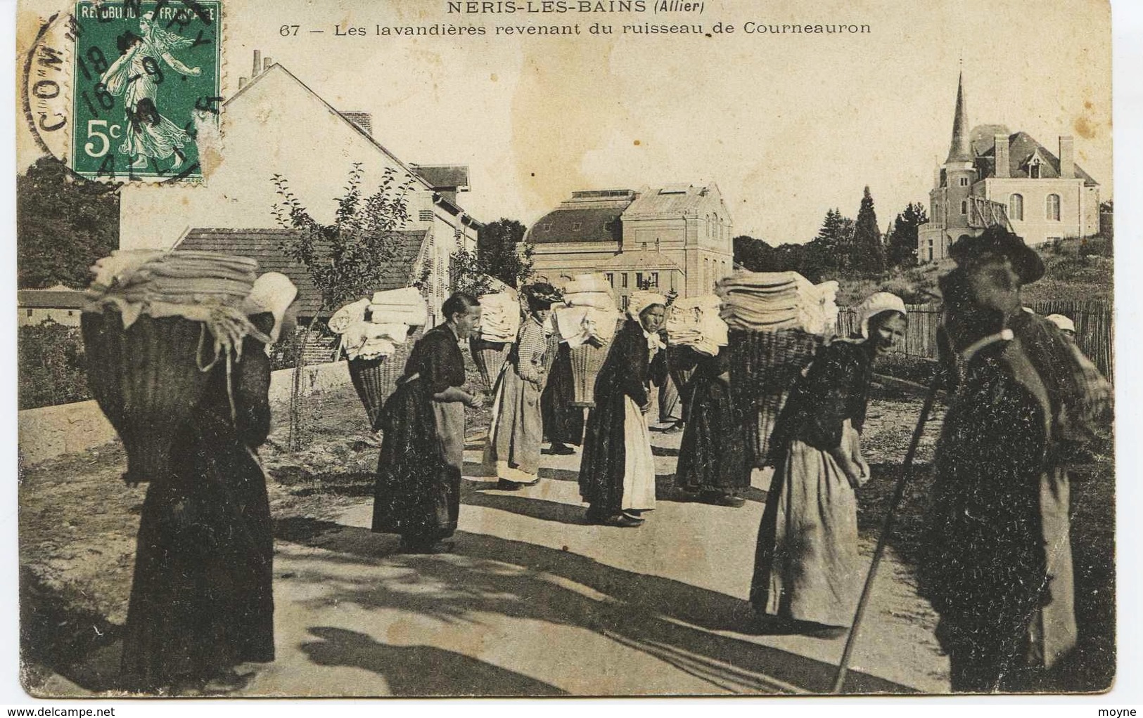 4882 -  Allier -  NERIS Les BAINS  : Métier -  LES LAVANDIERES REVENANT DU RUISSEAU DE COURNEAURON   -- Circulée En 1910 - Autres & Non Classés